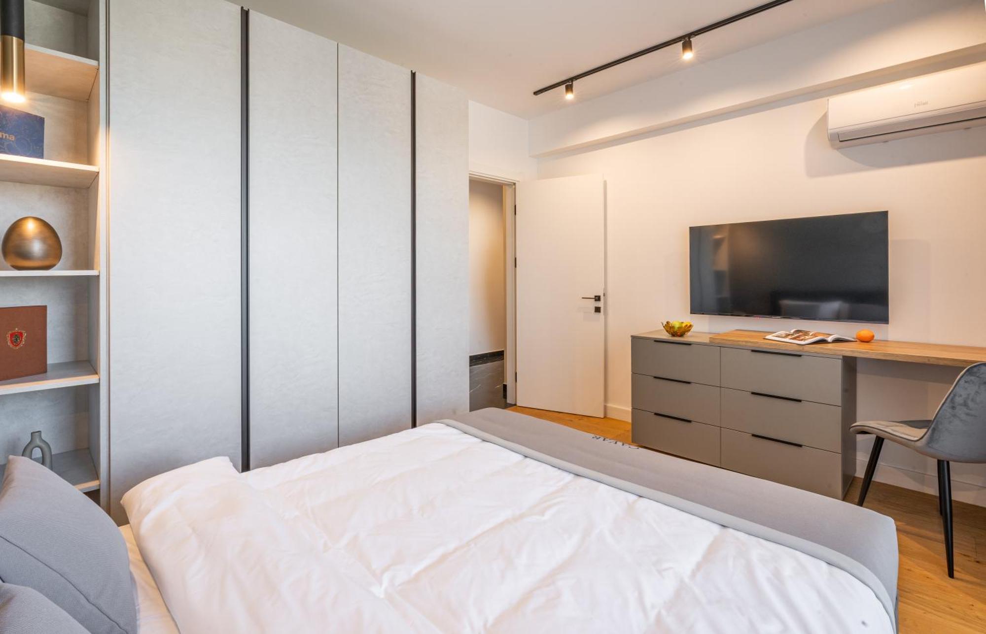 Cavar Apartament Bucureşti