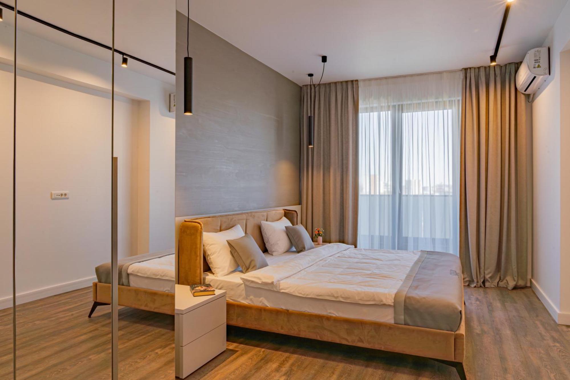 Cavar Apartament *