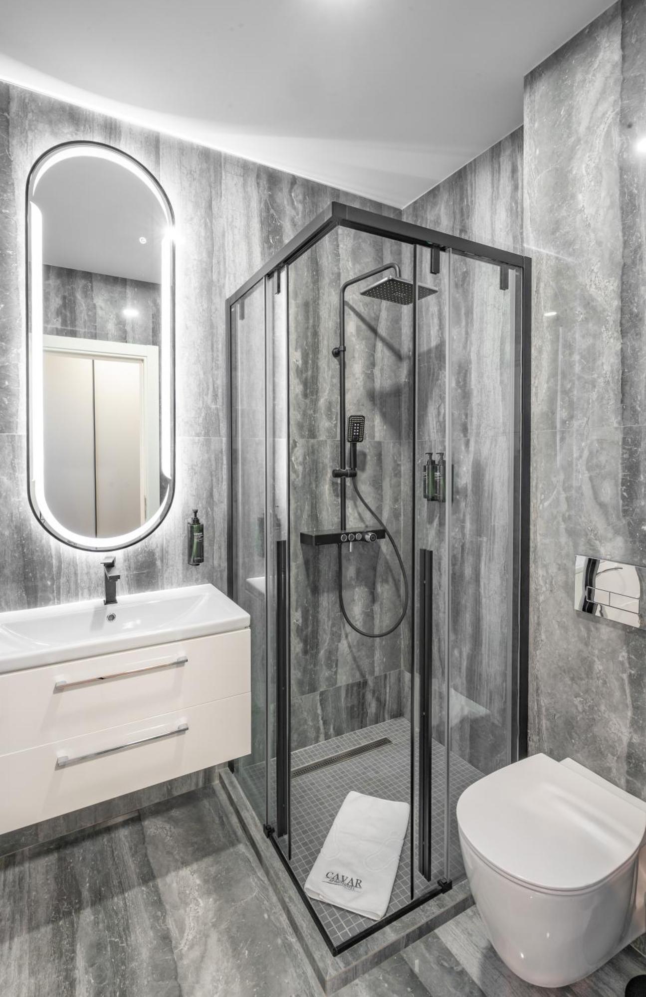 Apartament Cavar